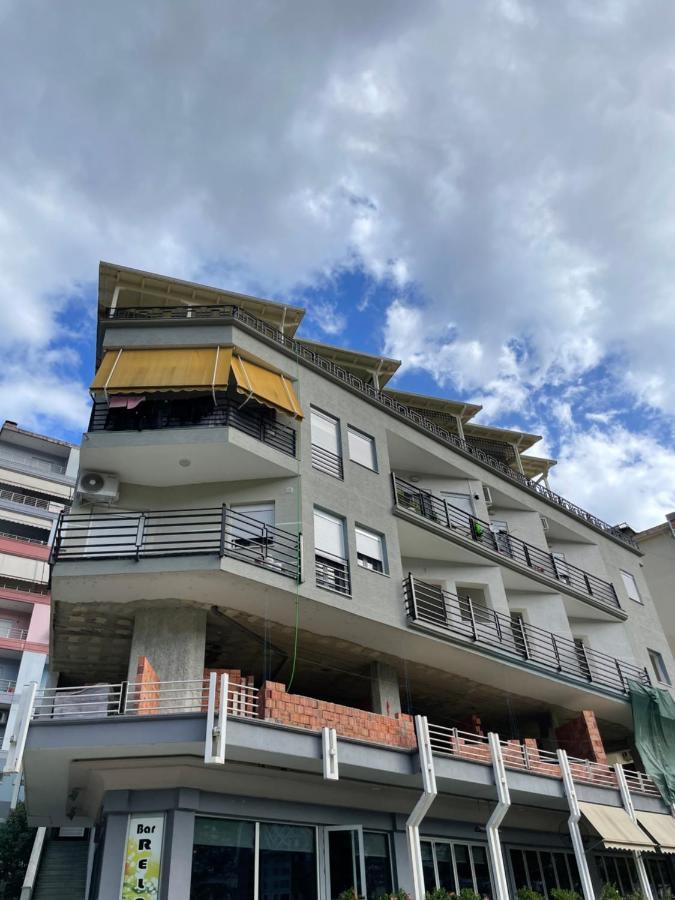 Апартаменты Stone City Apartament Гирокастра Экстерьер фото