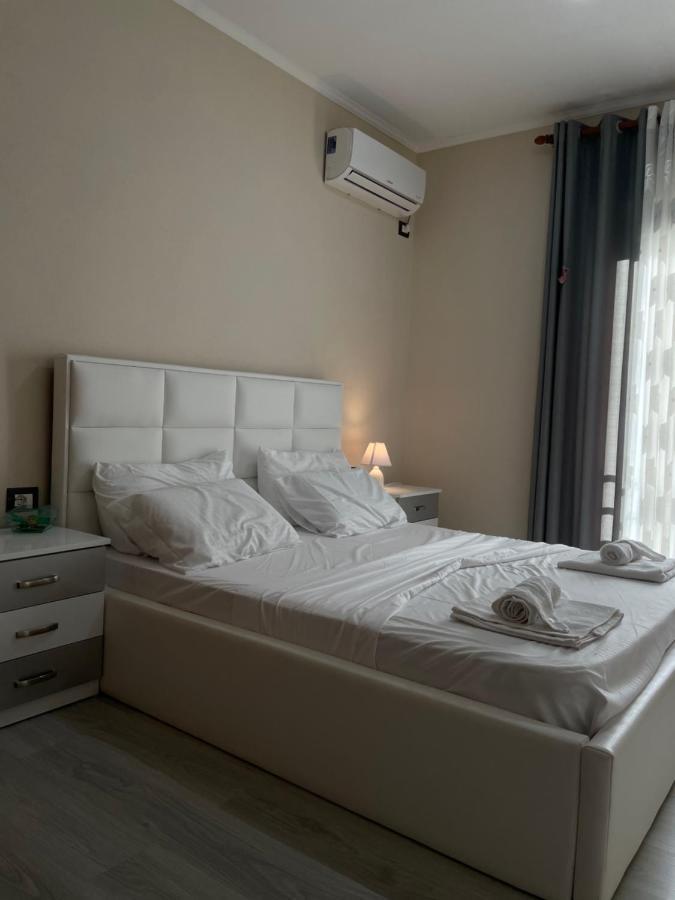 Апартаменты Stone City Apartament Гирокастра Экстерьер фото