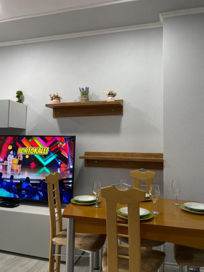 Апартаменты Stone City Apartament Гирокастра Экстерьер фото